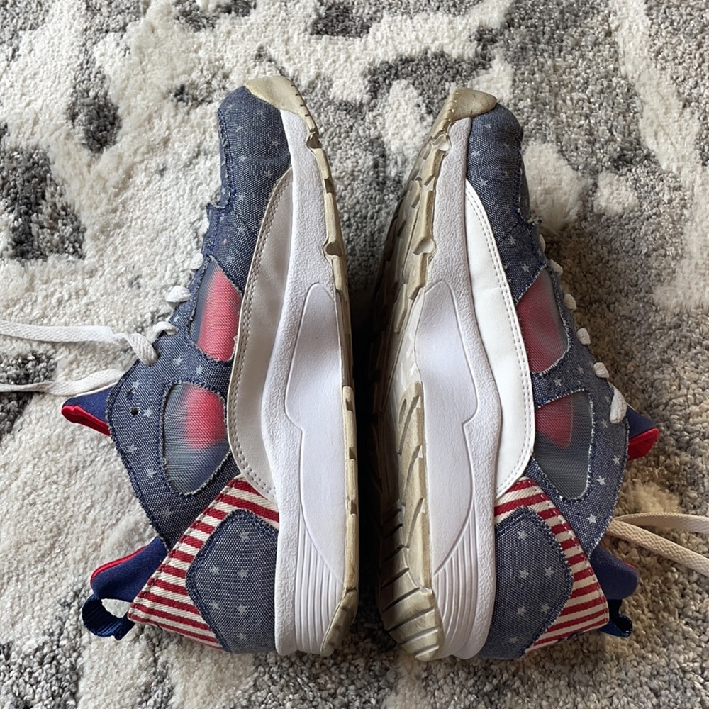 Nike Air Huarache “Home Sweet Home” View 6